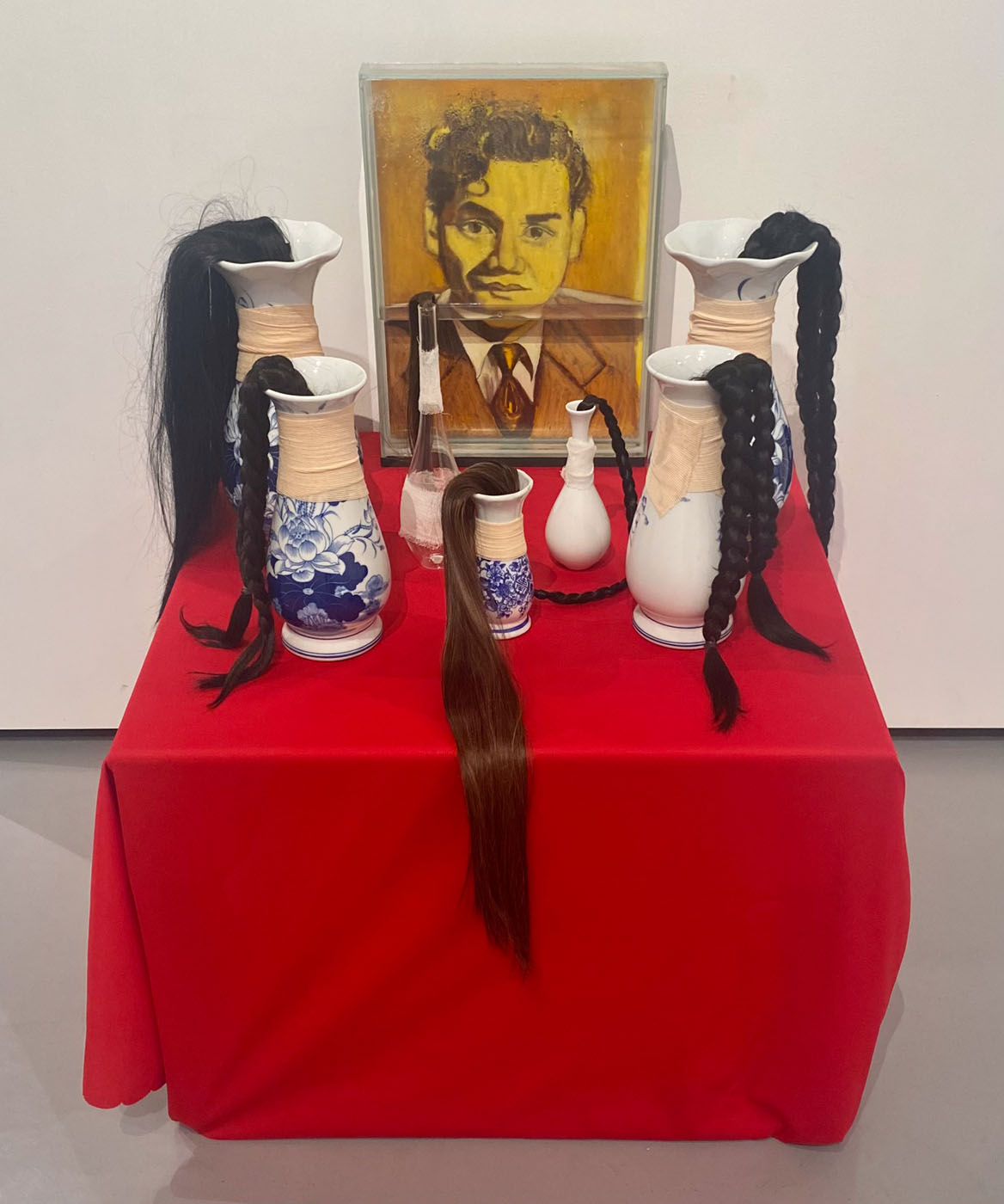 Xuan Dieu and Quan Am Vases